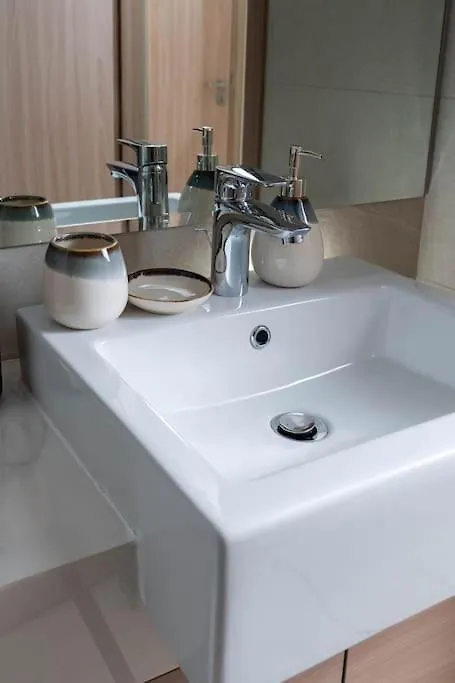 Nasma Luxury Stays - Trendy & Stylish Living Studio At Azizi Riviera 41 Dubai Emirados Árabes Unidos